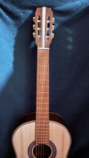 Guitarra Acústica Pino de Nogal Clásica 2